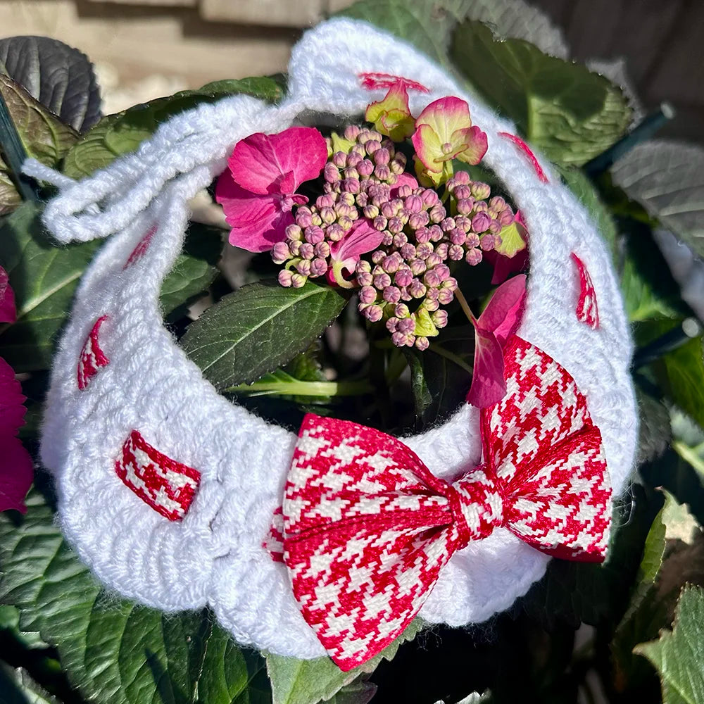Scalloped Houndstooth Crochet Dog Collar in Red & White