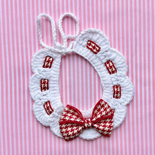 Scalloped Houndstooth Crochet Dog Collar in Red & White